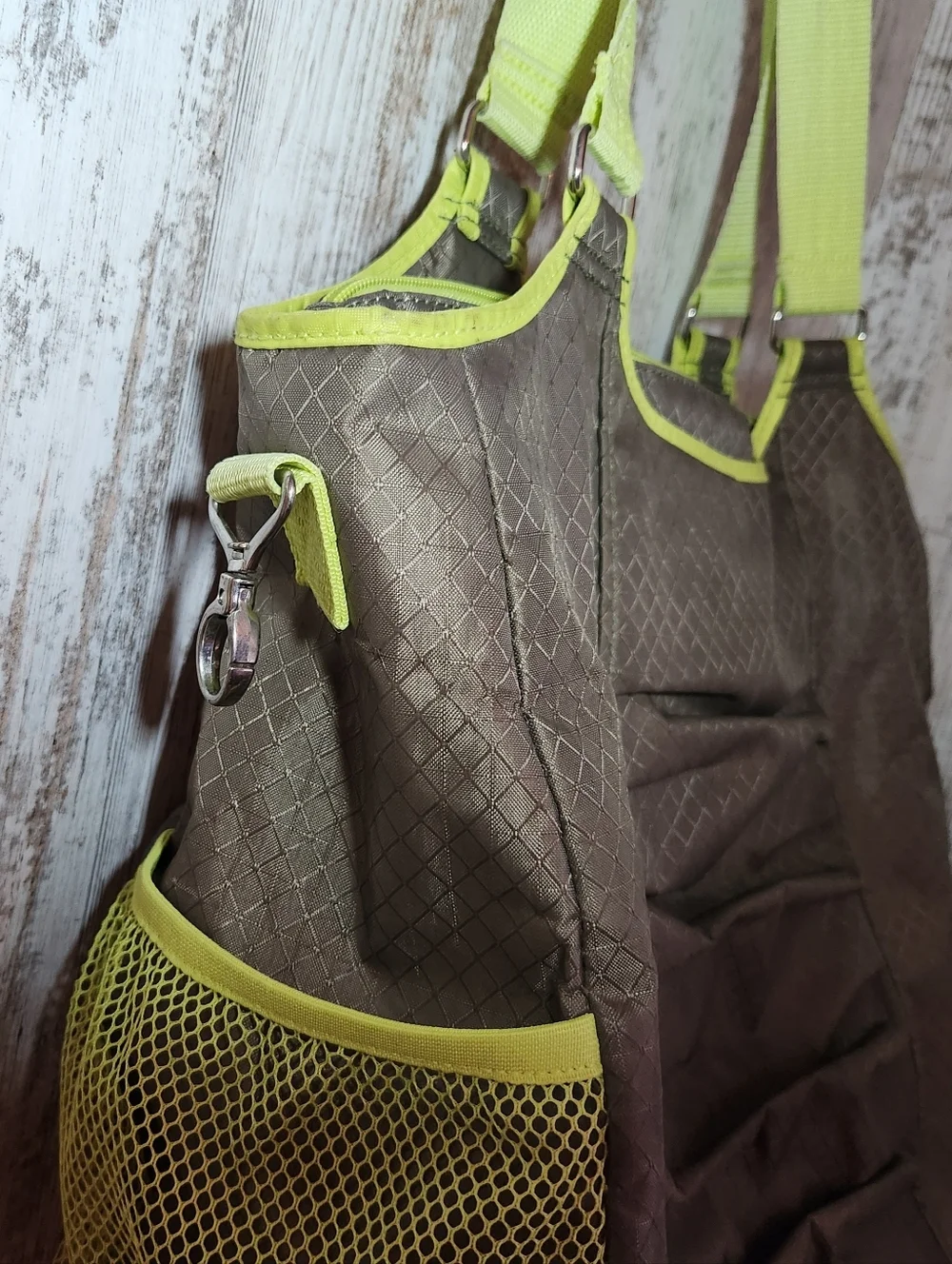 Thirty-one Brown All Pro Tote with Lime Green Trim and Straps Gym Yoga Bag Nice